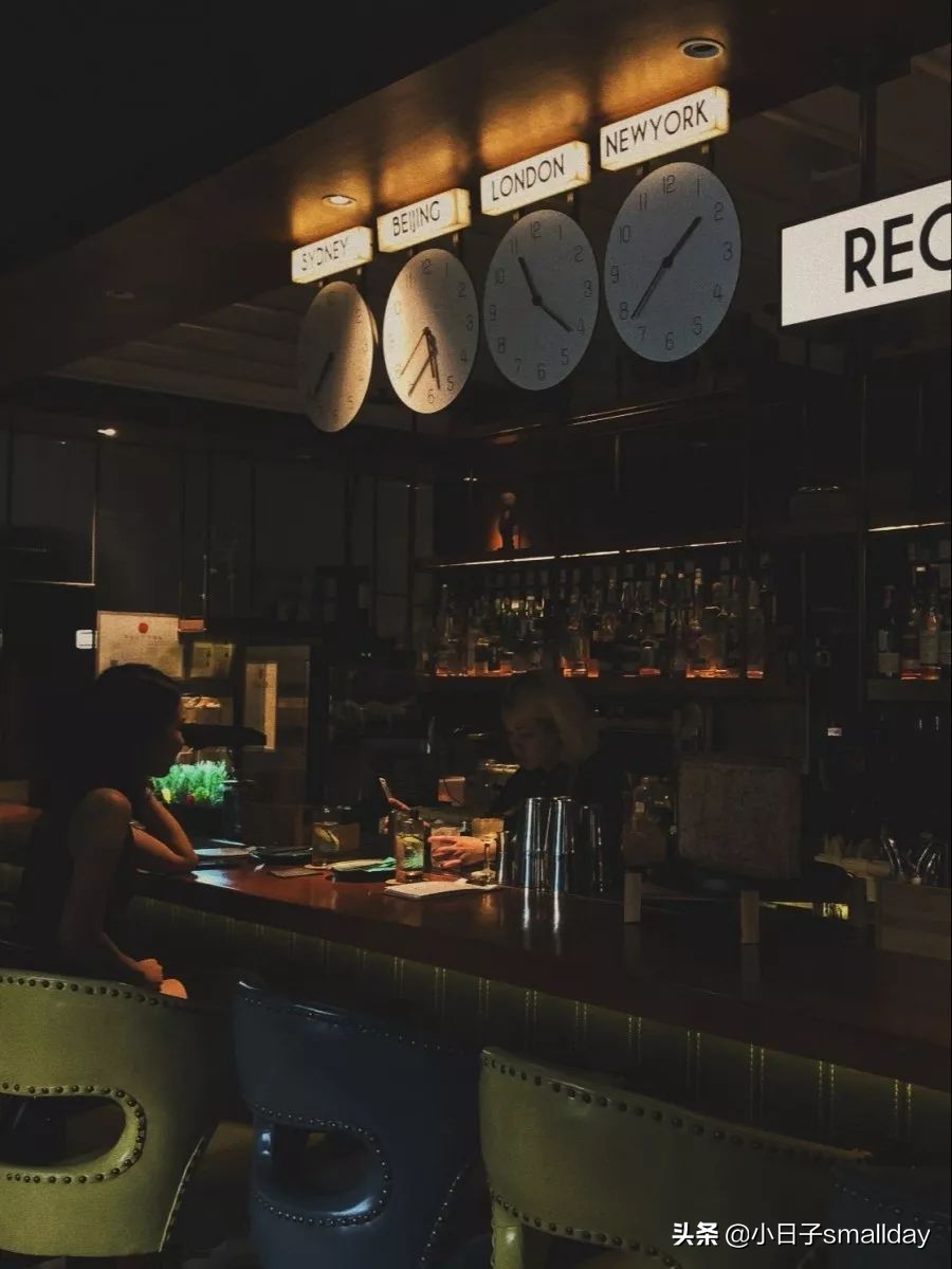 酒吧|坐上逃离人间的微醺列车