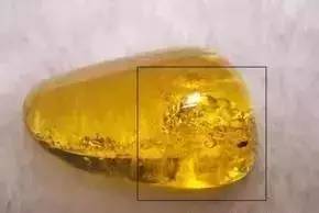 压制琥珀中的气泡是圆的吗,高温压制琥珀是真的吗
