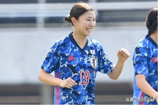 日本足球运动员战靴,日本经典战靴