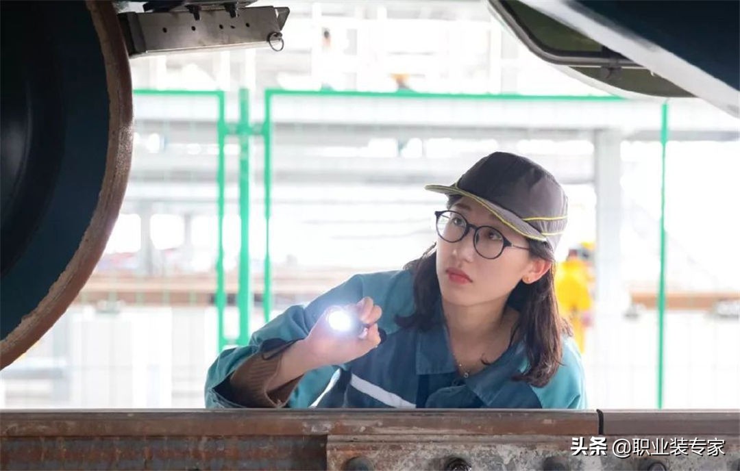 厦门地铁制服标志,地铁制服图片