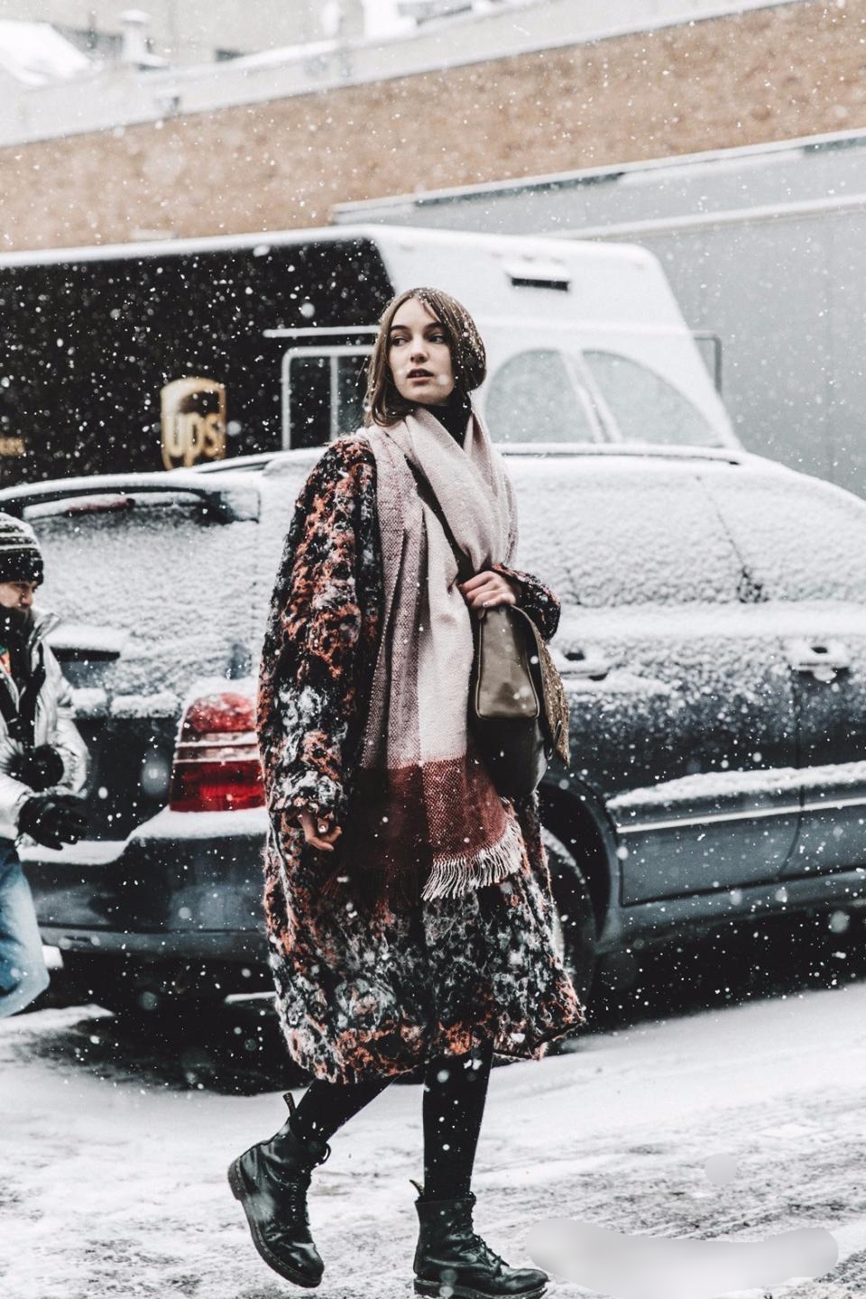 马丁靴最好搭配什么裤子,哪些品牌马丁靴比较好搭配