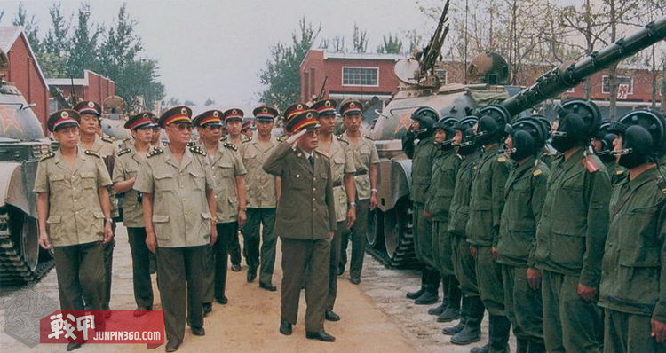 中国人民解放军陆军军服演变史,解放军军服15次变迁发展史