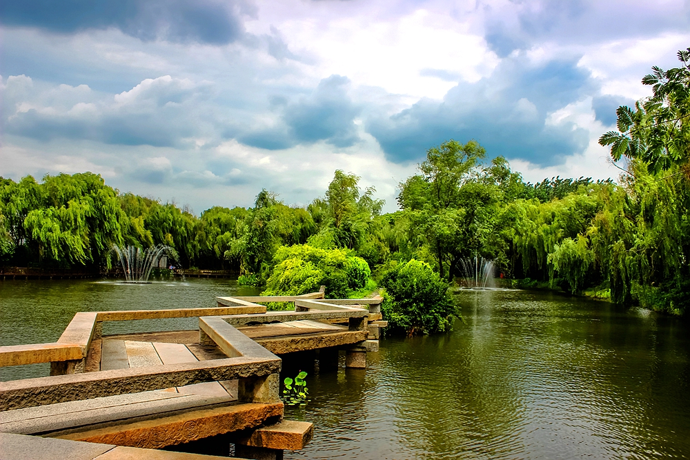 黄浦江是上海的母亲河全长114公里,上海母亲河黄浦江发源于哪个湖