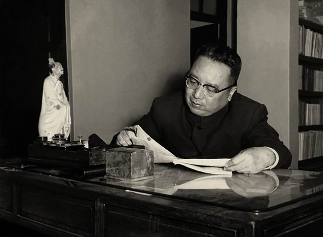 费孝通喜欢杨绛,杨绛怎么拒绝费孝通