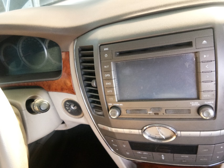 汽车空调冷风不臭热风臭怎么回事,车空调刚打开时有异味一会就好了