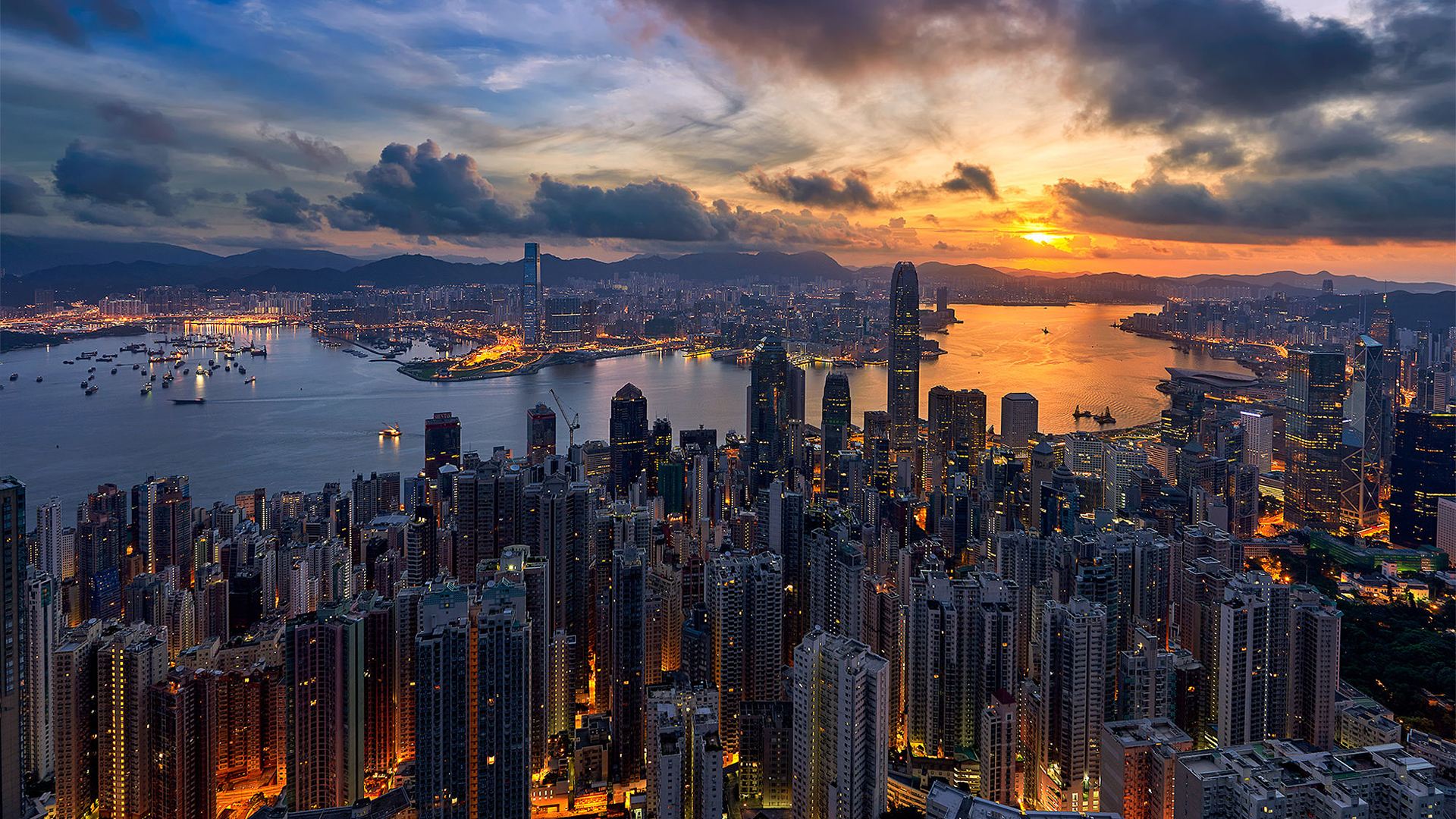 专业的摄影师拍摄夜景时,十有八九都会用这些技巧,照片更耐看