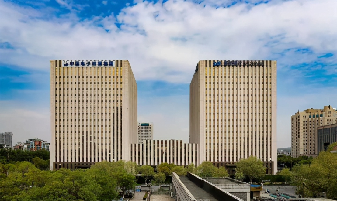 仲量联行南京商业地产部,仲量联行南京分公司