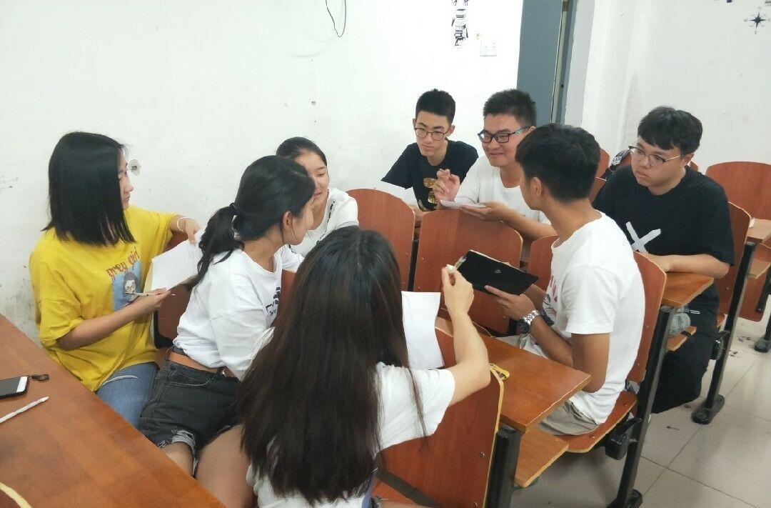 大学校园内兼职都能干什么,在大学可以兼职哪些工作