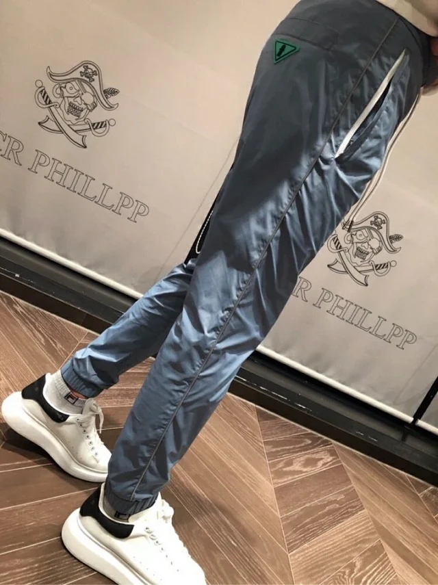 普拉达官方裤子,普拉达的裤子什么价位