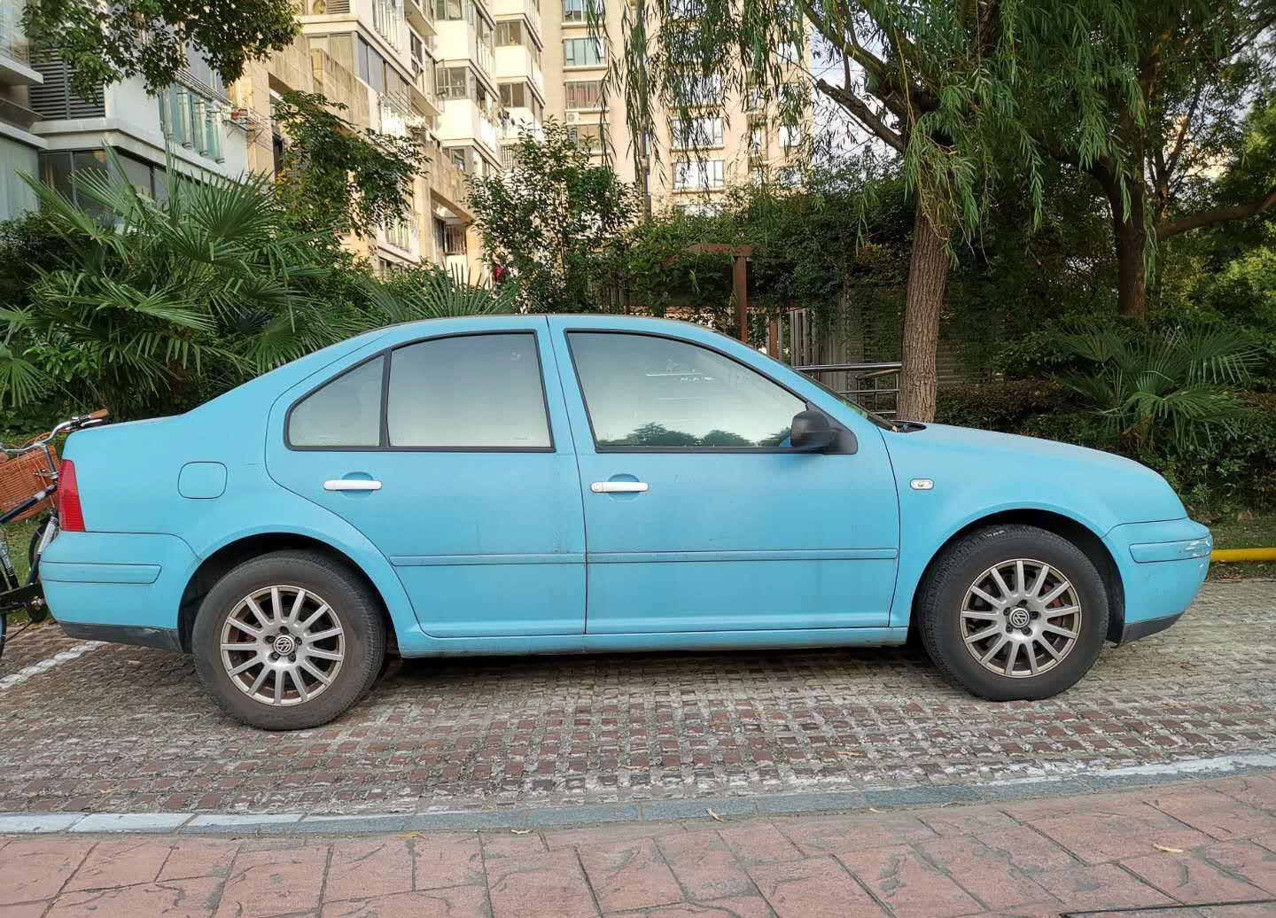 「经典永生」完美复活钻石德粉心中的一代情怀神车——宝来