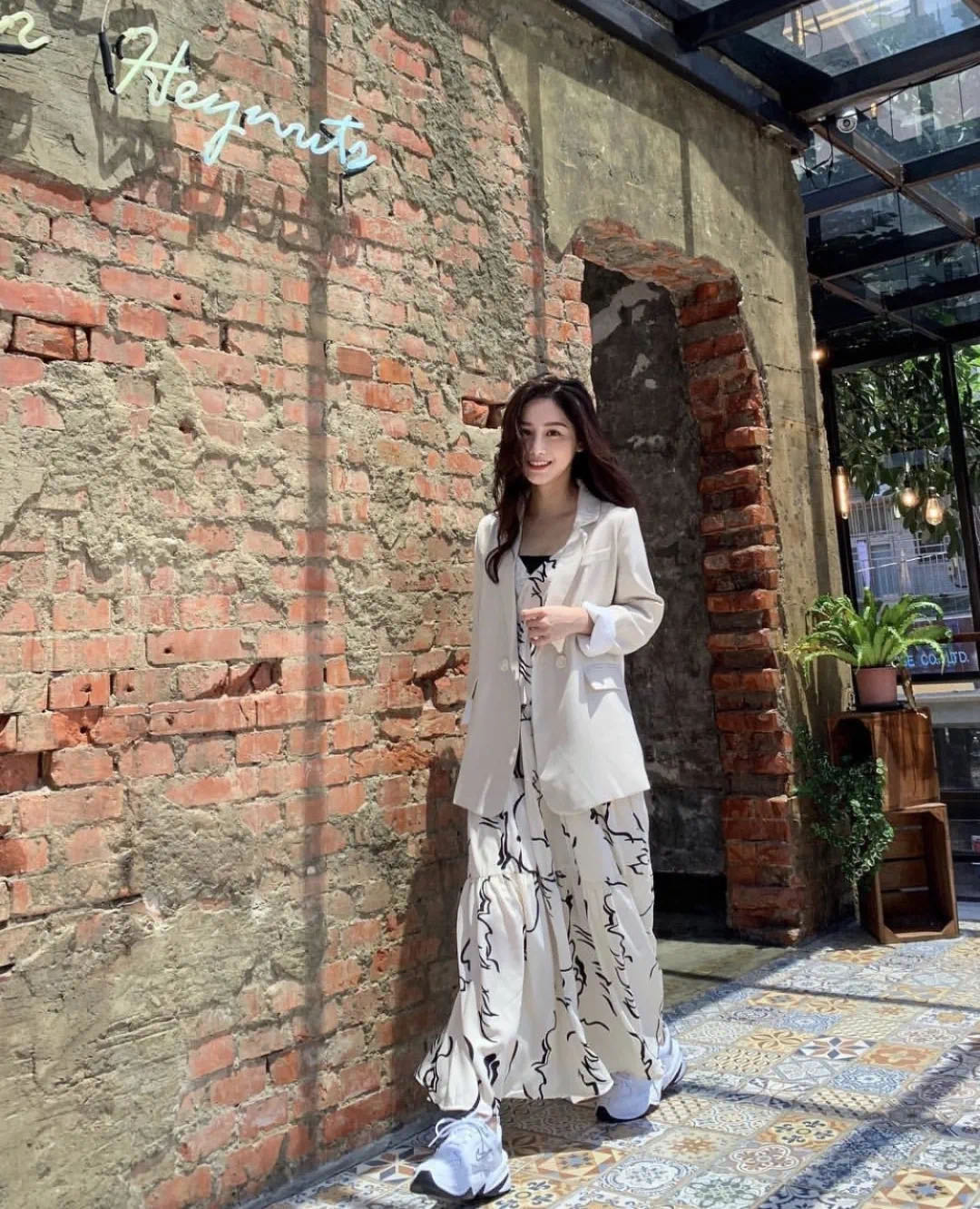 矮个子穿长裙的长度如何显高,紧身长裙小个子显高显瘦