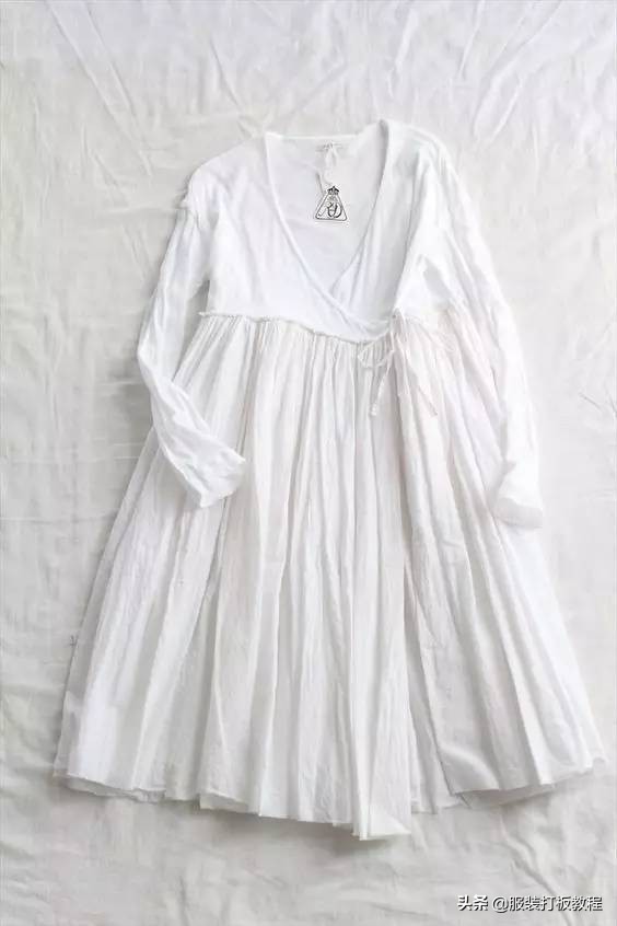 亚麻衣服一般多少钱,衣服亚麻材质