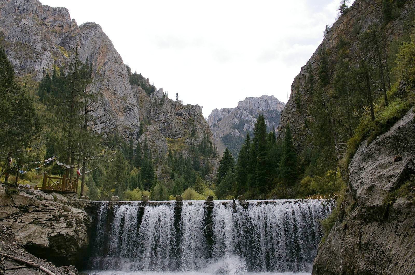 甘南则岔石林有什么好玩的地方,甘南碌曲则岔石林