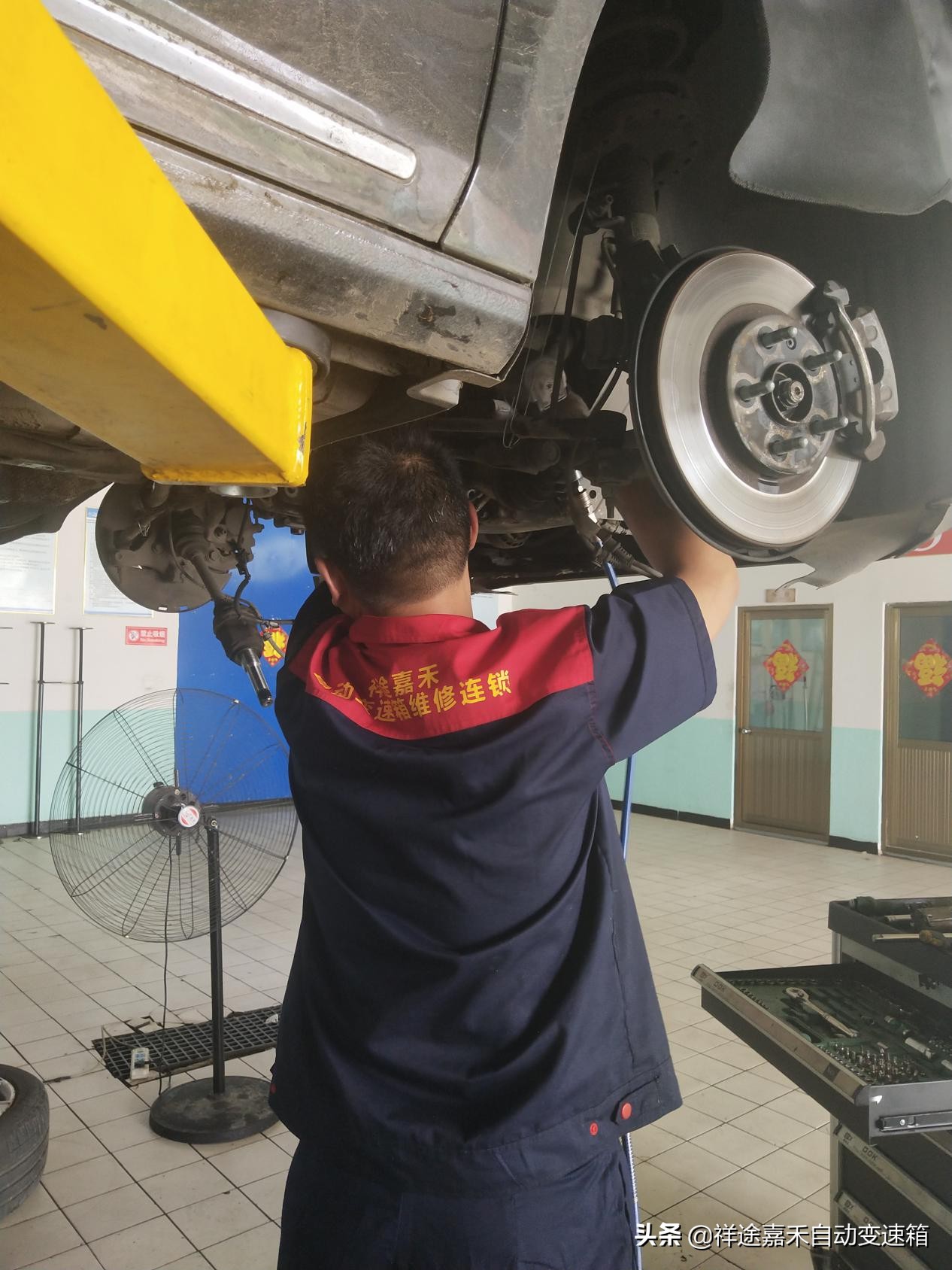 老款别克君越维修费用,2010年别克君越维修