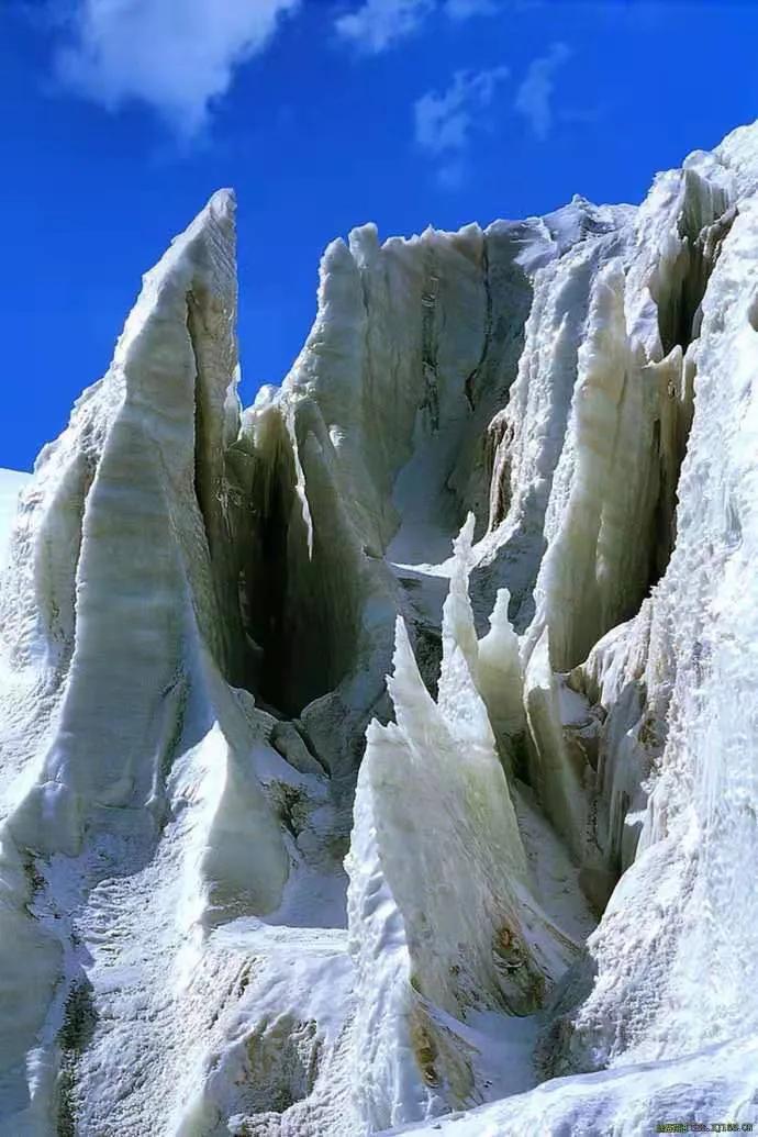 天津到独库公路自驾游攻略,最新新疆自驾游七日独库公路攻略