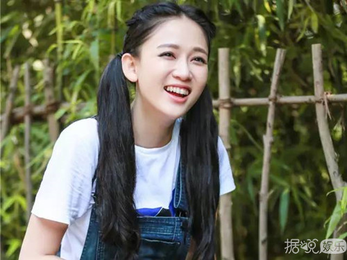 林依轮分享零食,林依轮节目中的锅