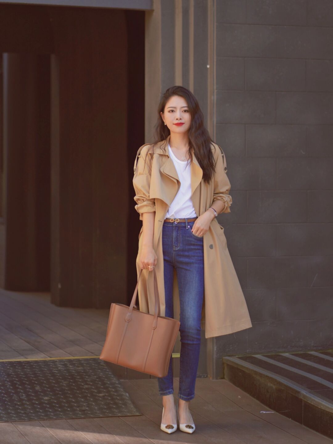 大衣长筒高跟鞋穿搭高级感,高跟鞋穿搭出街显得迷人又时尚