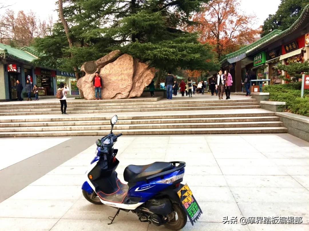 金城踏板125摩托车,金城125踏板商务车