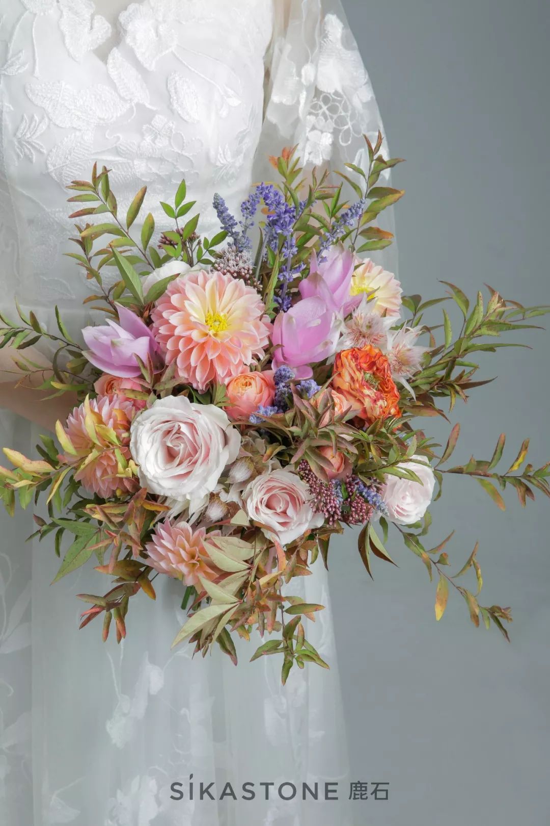 经济下行期影响鲜花生意吗,经济下行艺术行业