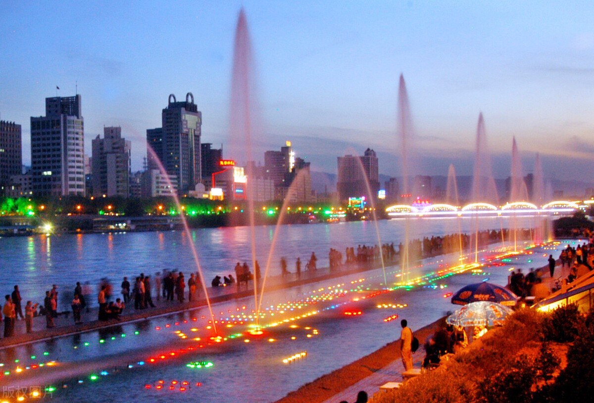 兰州城市住宅建筑发展史,兰州城建为什么那么震撼