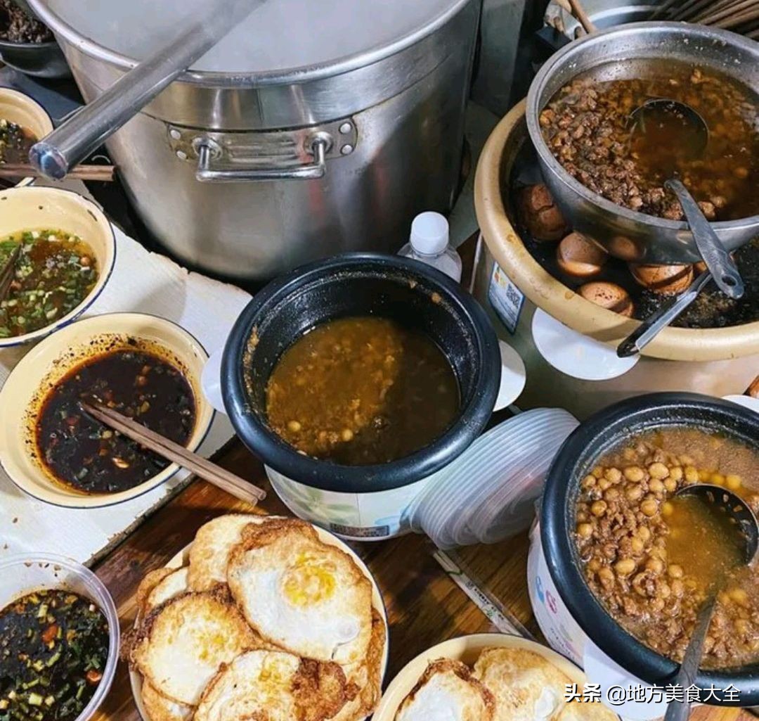 重庆这家小面因老板娘貌美走红,这家重庆小面真好吃