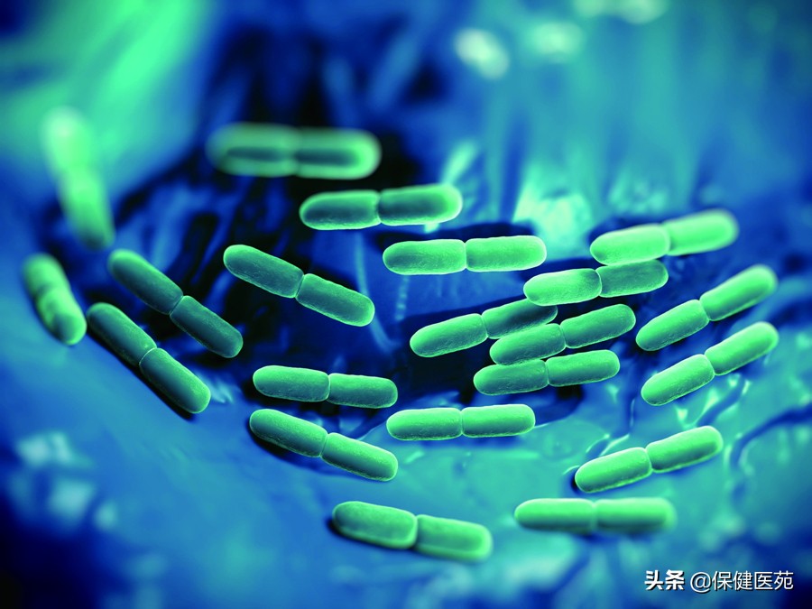 老年尿路感染还在治疗中又发作了,老年妇女尿路感染会出血吗