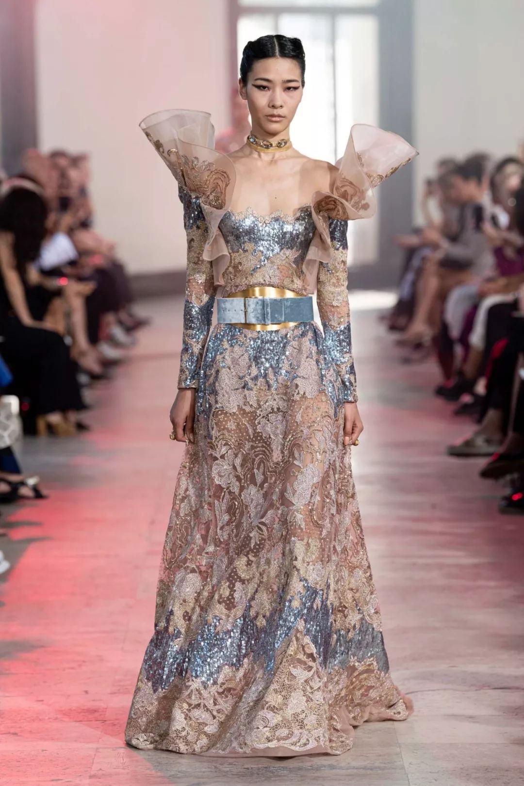 高定eliesaab刘亦菲,eliesaab高定仙女裙