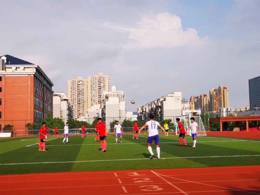 株洲市二中足球队成功晋级省青少年足球锦标赛四强