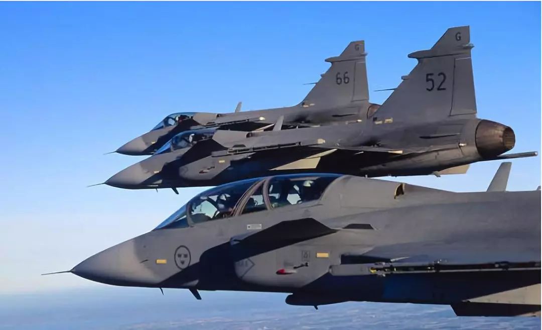 bae公司英国股东,BAE轻坦方案