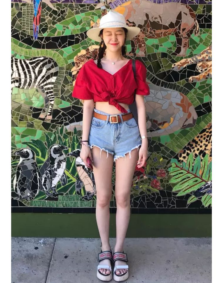 脸颊没肉是太瘦了么,韩国爱豆要瘦到多少斤