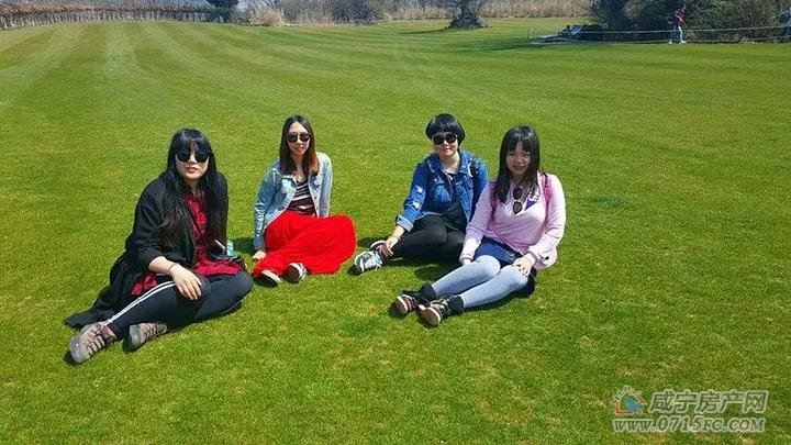 通城月牙湖公园游玩,通城月牙湖公园有人抢手机吗