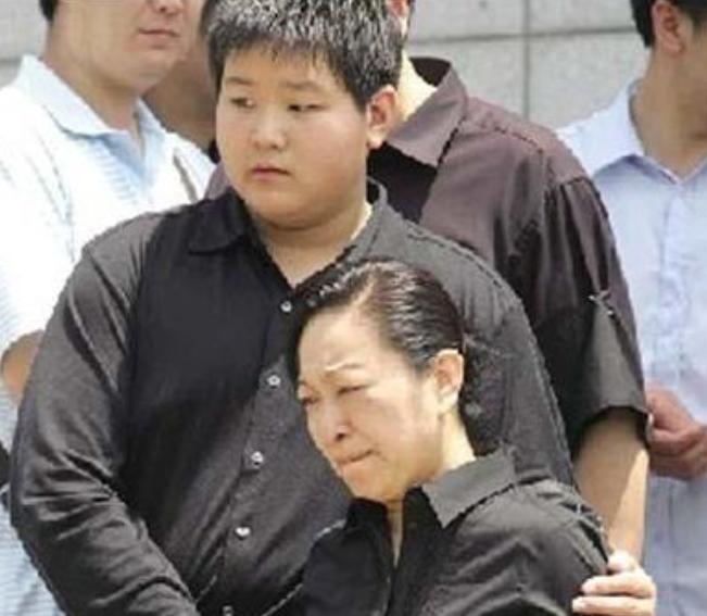 央视主持人罗京去世11年妻子改嫁,主持人罗京去世多少年了