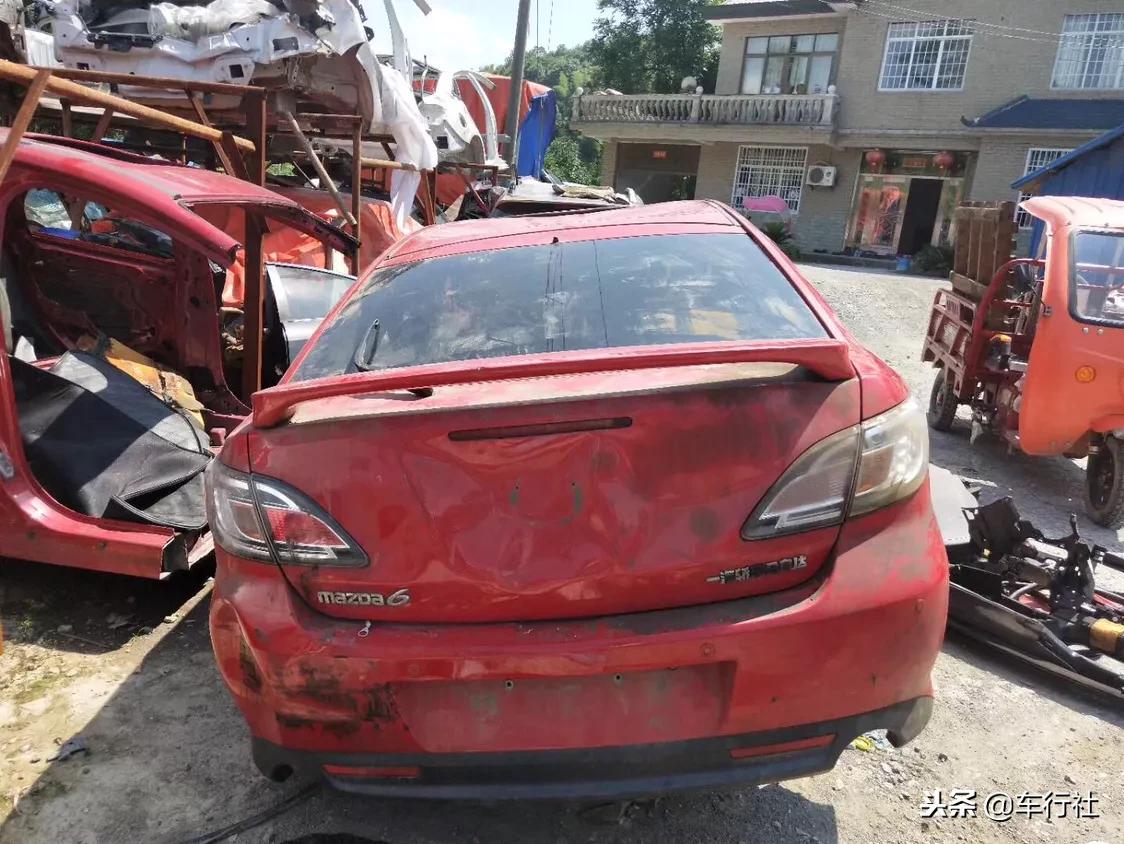 汽配人的一天（164）大泥鳅日系异类马自达6，3台事故拆车