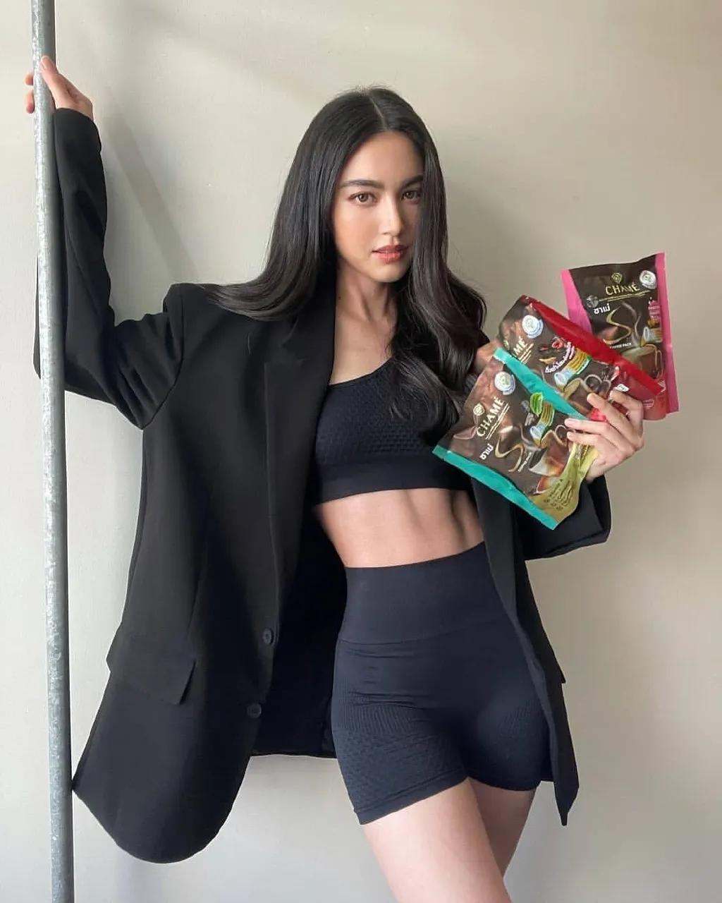 P的、做的、医美的，她们的腹肌有没有真的？