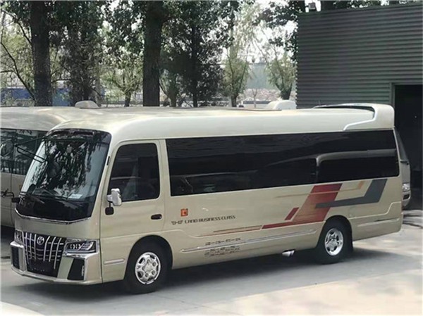 豪华丰田考斯特中巴,2020超豪华考斯特商务车图片