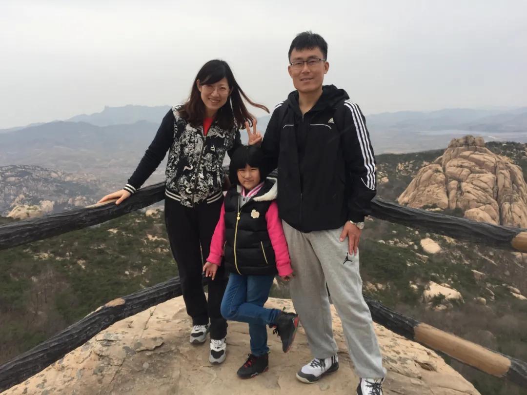 以爱育人温暖童心,以爱育人暖童心