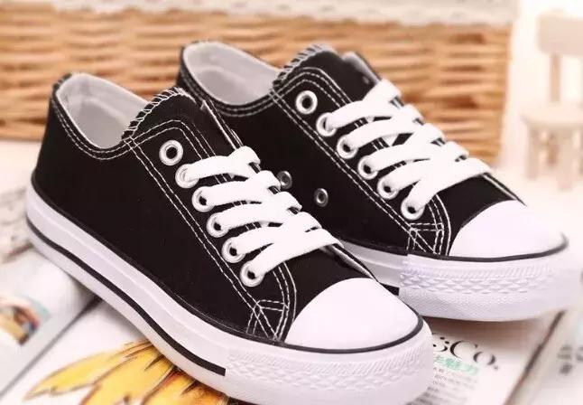 黄晓明回应“增高鞋垫”风波，高脚背的人，到底该如何选鞋？