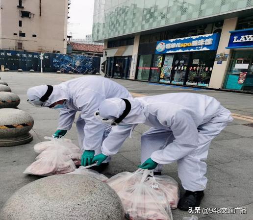 党旗辉映战疫一线国企担当,新时代国企的责任与担当