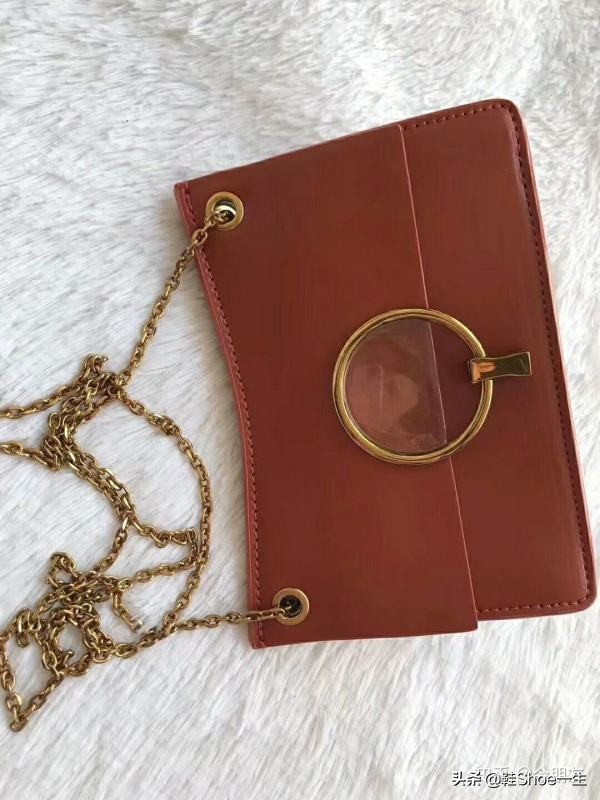 小ck包迪丽热巴同款,迪丽热巴背的迪奥斜挎包