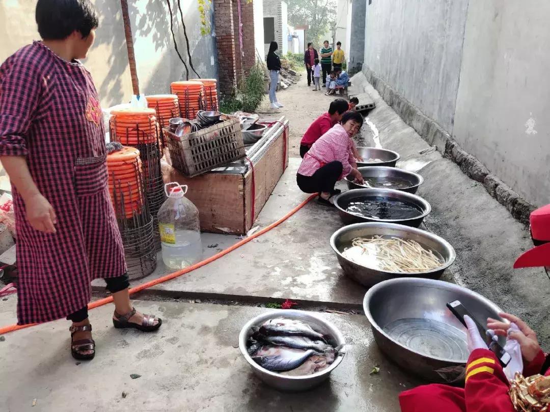 农村结婚给新娘梳头有什么讲究,农村结婚都有哪些讲究