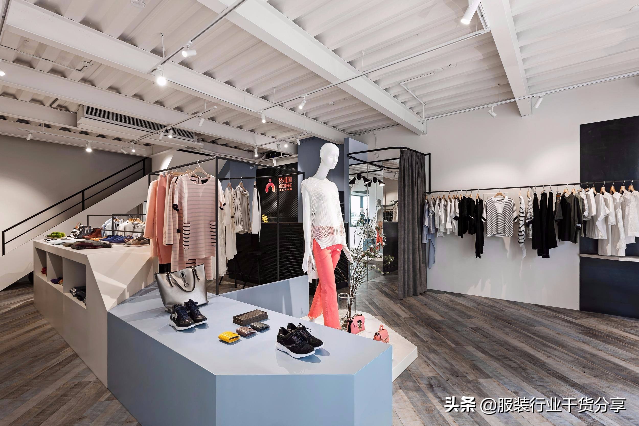 顾客抱怨时，导购应该怎么办？