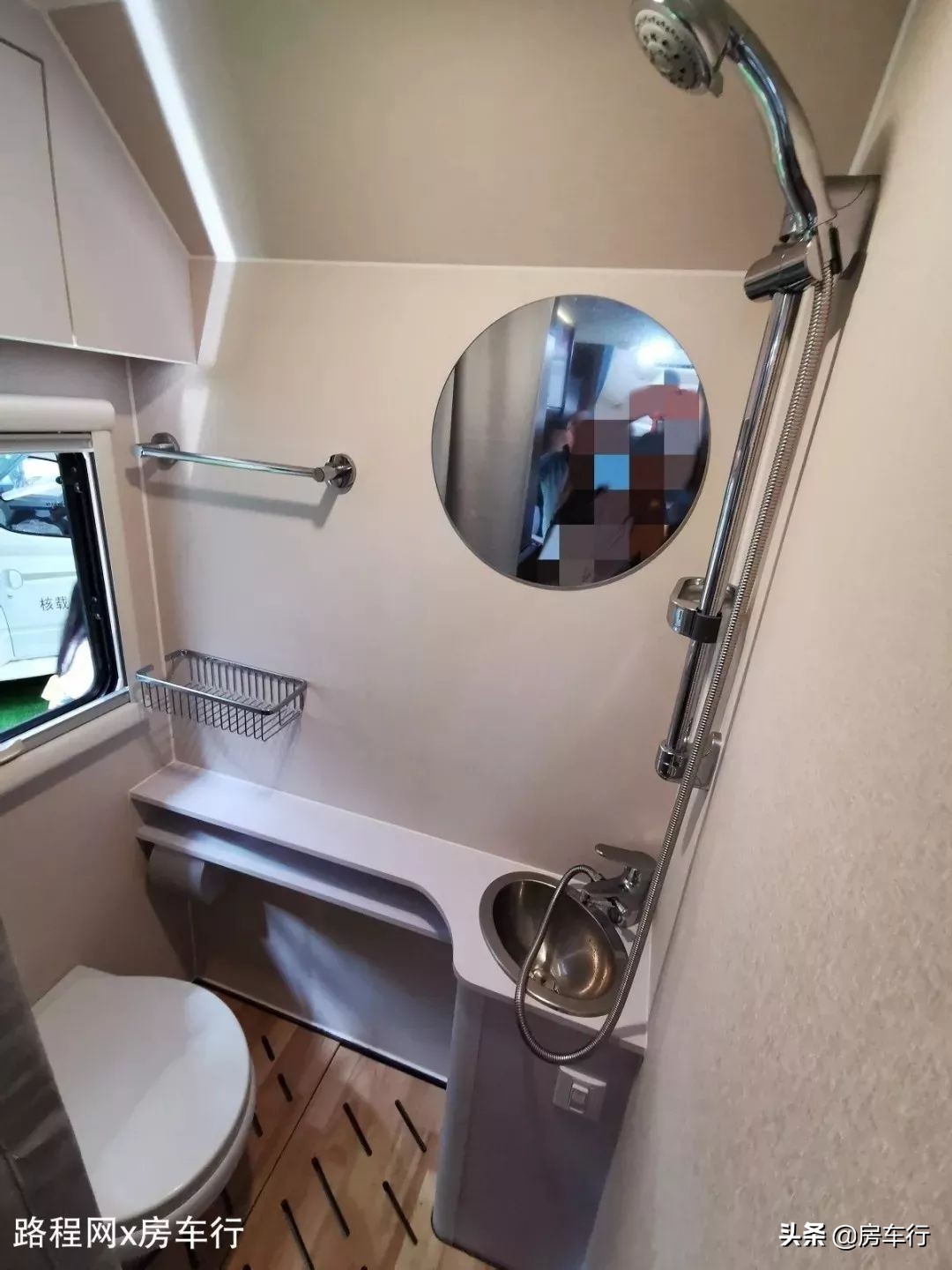 凯伦宾威房车视频,奔驰凯伦宾威24h双拓展旅居房车