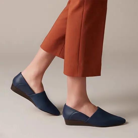 40岁的妈妈适合穿什么鞋子品牌,妈妈适合穿的布鞋子推荐