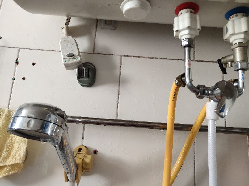 海尔热水器换镁棒视频教程,四季沐歌热水器怎么换镁棒