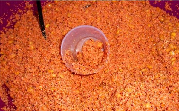 钓鳊鱼如何选择钓位和饵料,野钓鳊鱼的饵料及钓位选择