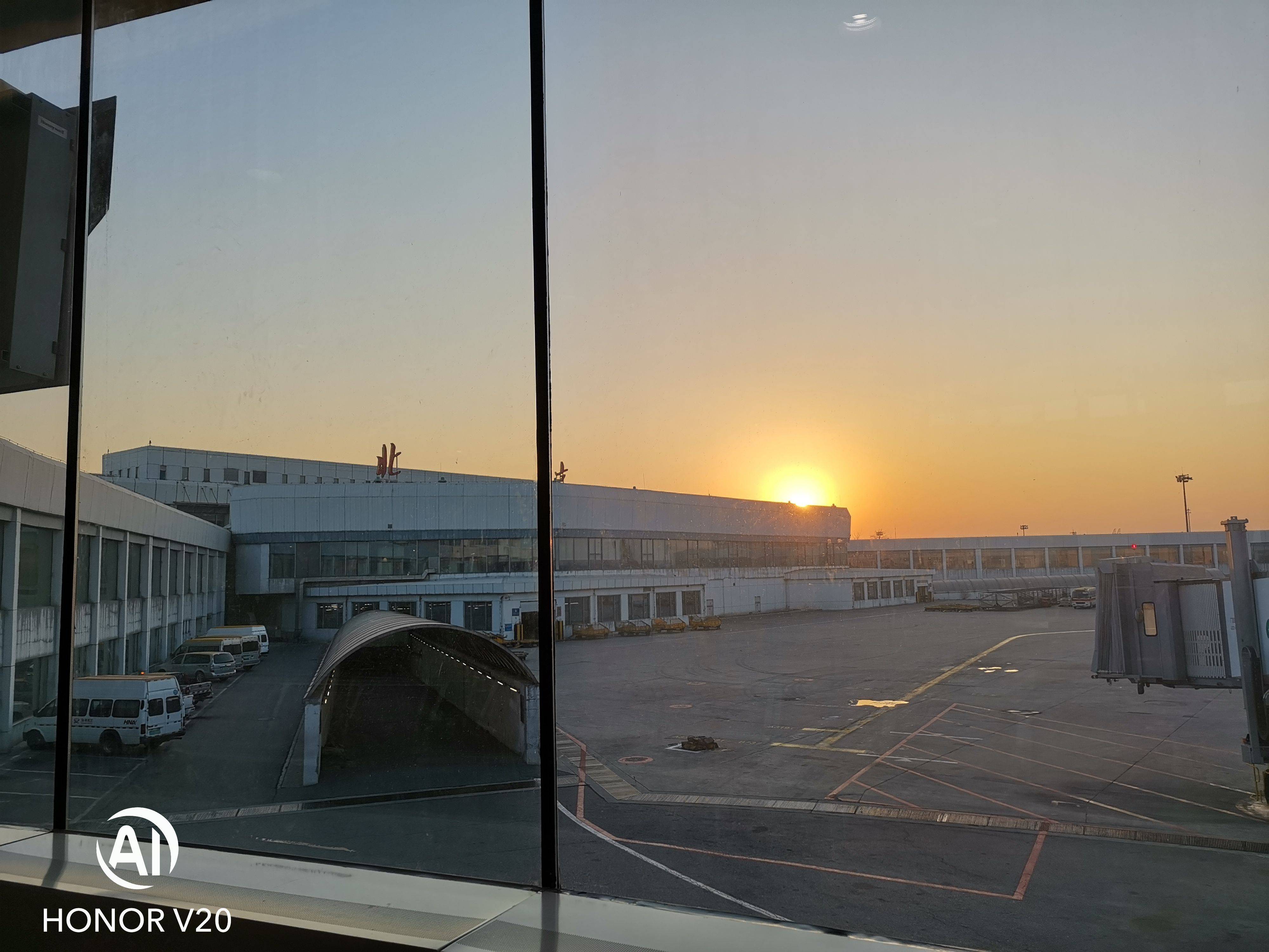 荣耀v20扩展存储,荣耀v20nm卡