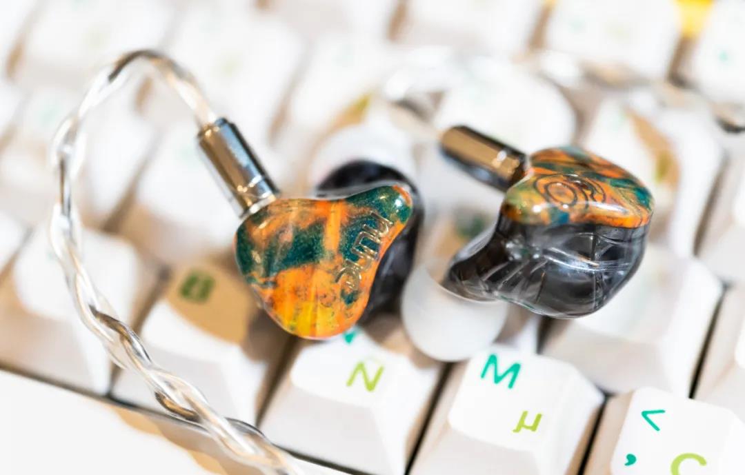 达音科动铁耳塞sa6,达音科sa6耳机颜色