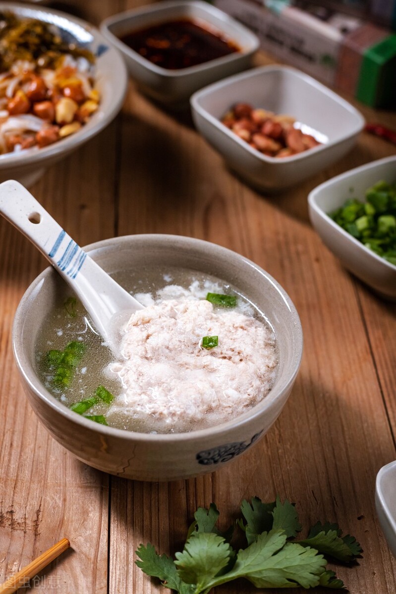 江西瓦罐汤和沙县炖汤的区别,为啥江西瓦罐汤没有肉饼汤了