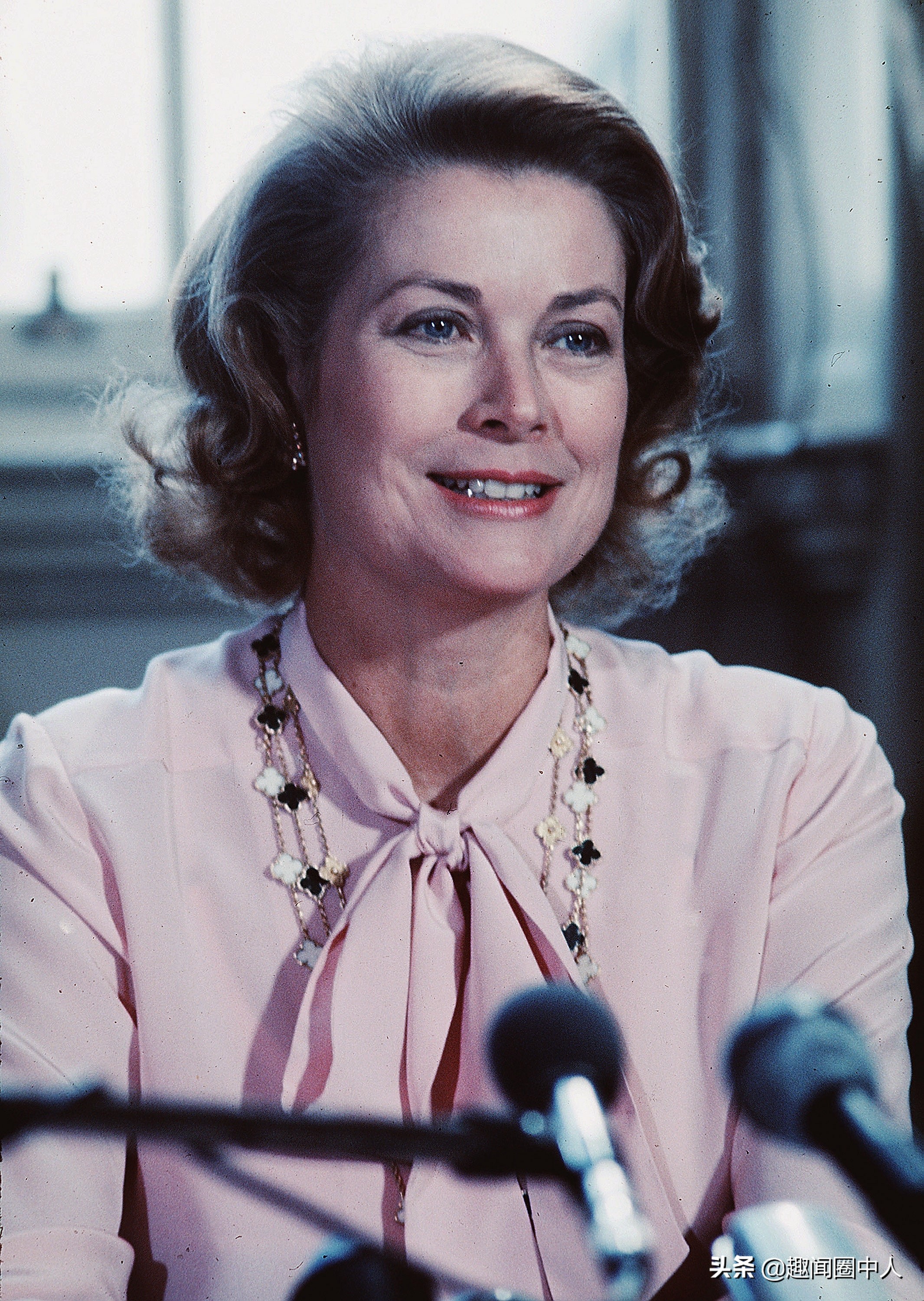 明星戴梵克雅宝四叶草,梵克雅宝四叶草博主