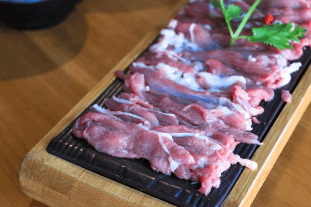 西安城墙下的铜火锅,西安城墙底下的羊肉泡馍